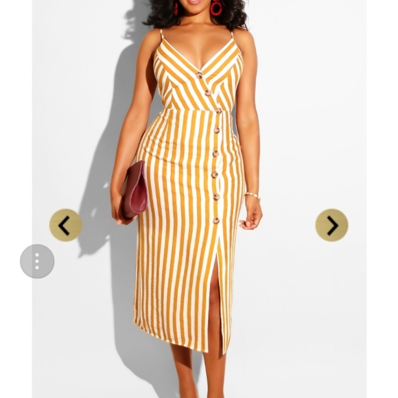 Dresses & Skirts - Midi dress